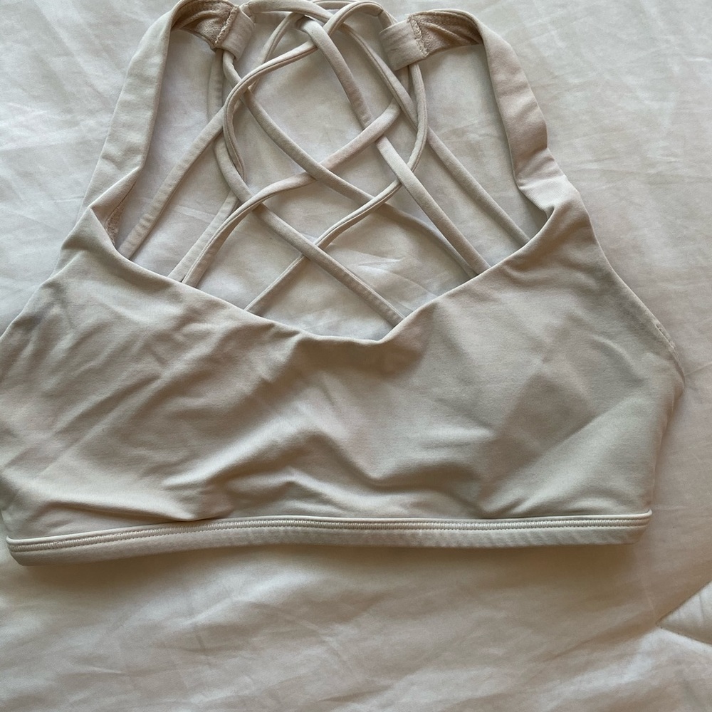 Lululemon Free to Be Wild Bra